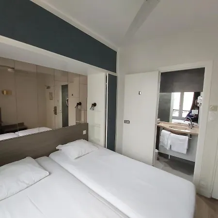 Hotel Eiffel Kensington 2*