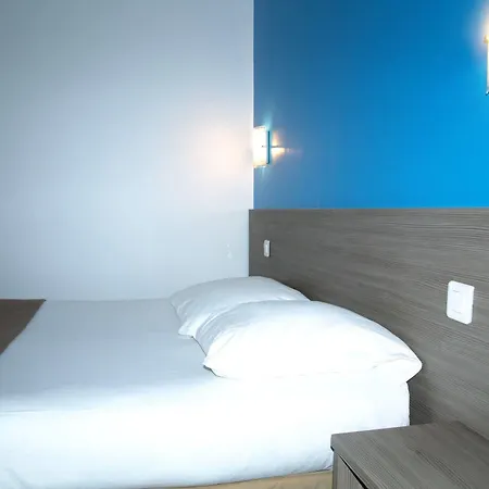 Eiffel Kensington Hotel