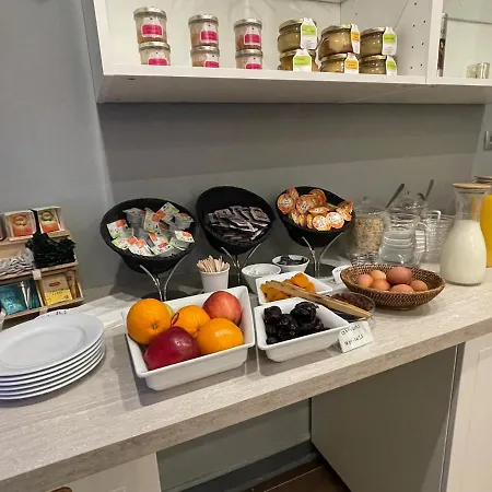 Eiffel Kensington Paris