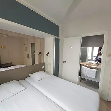 Hotel Eiffel Kensington Paris