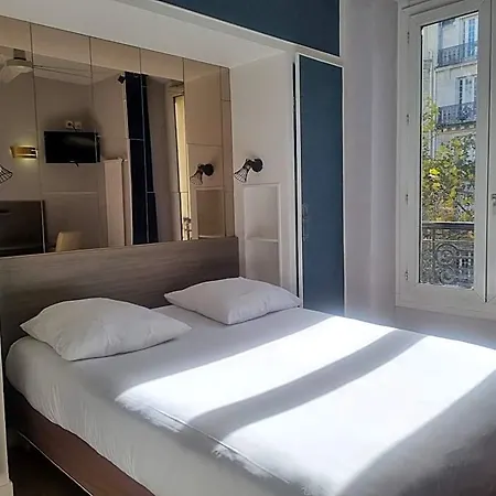 Hotel Eiffel Kensington 2*