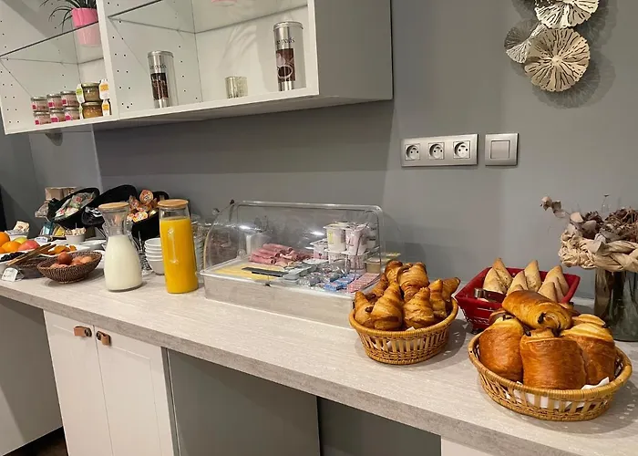 Eiffel Kensington 2*