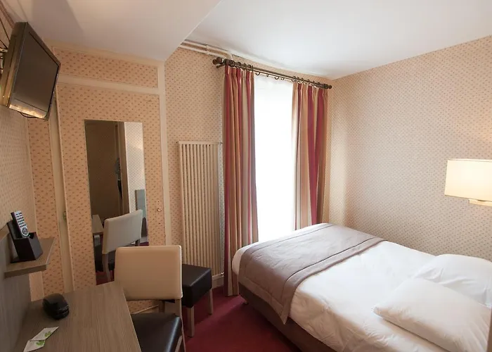 Eiffel Kensington 2*