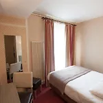 Eiffel Kensington 2*