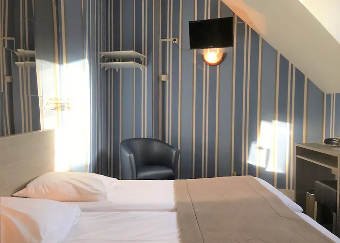 Eiffel Kensington 2*