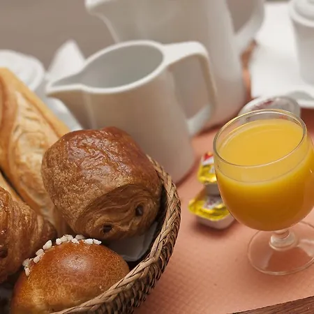 Eiffel Kensington Отель