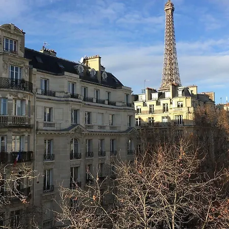 Отель Eiffel Kensington