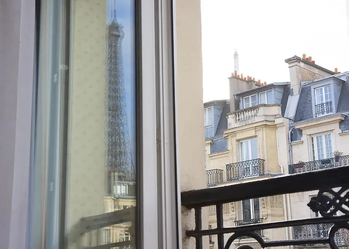 Eiffel Kensington